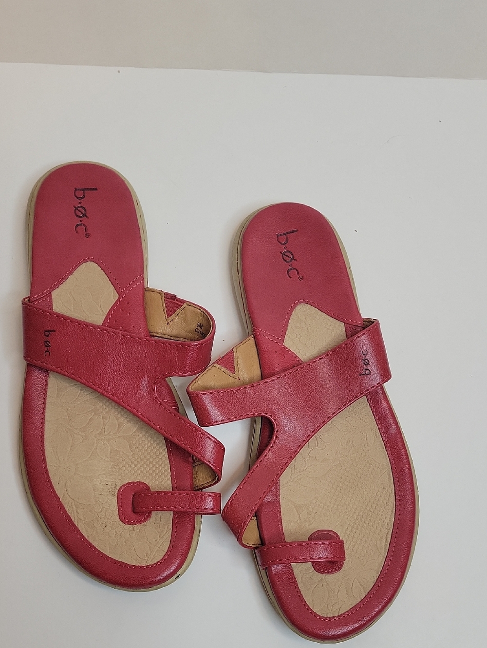 boc Red Leather Toe-Loop Slide Sandals